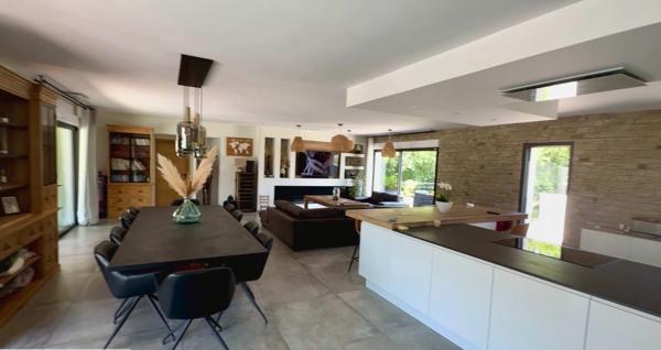 Maison Condat Sur Vienne 8 pièce(s) 266 m2