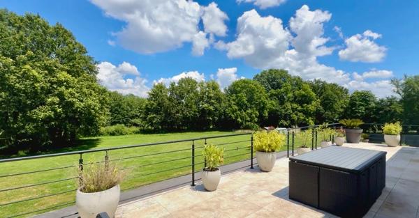Maison Condat Sur Vienne 8 pièce(s) 266 m2