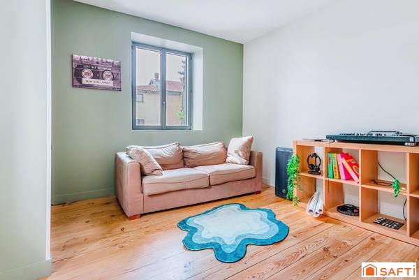 Certaines maisons valent surtout pour ce qu’elles dégagent, Celle-ci commence par la vue.