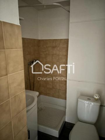 studio tout refais récemment  idéalement situé en centre ville