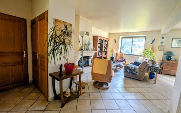 Maison à vendre    5 pièces • 160 m2 Tournus