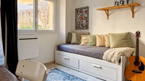 Appartement T3 à Étampes Saint-Martin – Esprit maison et cour secrète