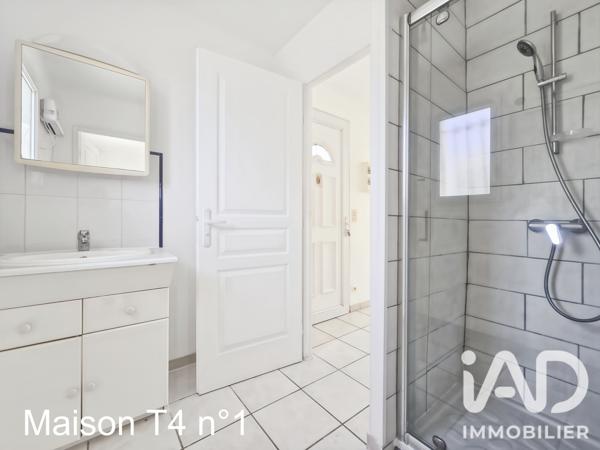 Immeuble à vendre 231 m² Milhaud
