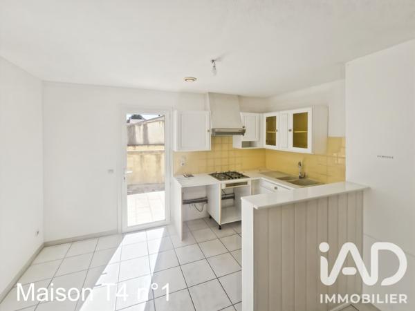 Immeuble à vendre 231 m² Milhaud