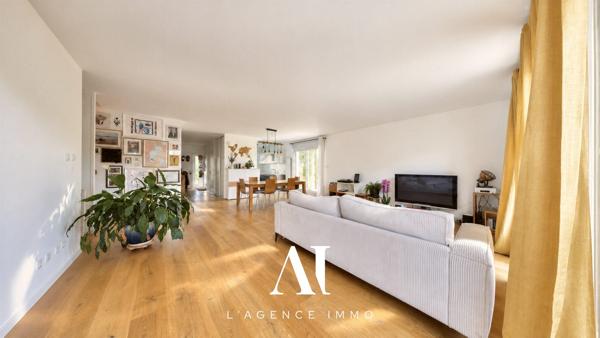 Maison T7 Piscine Garage Prévessin-Moëns 01280