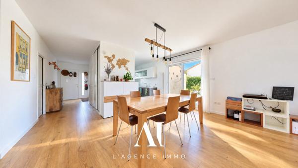 Maison T7 Piscine Garage Prévessin-Moëns 01280