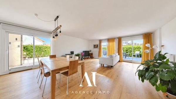 Maison T7 Piscine Garage Prévessin-Moëns 01280