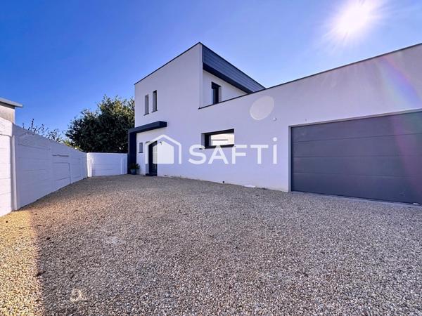 Maison contemporaine 4 chambres, un garage