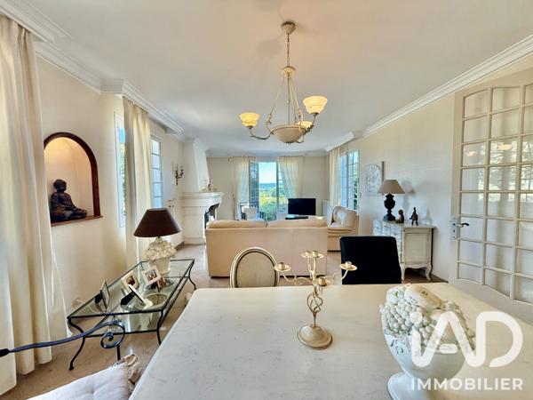 Maison à vendre 8 pièces 214 m² Villemoustaussou