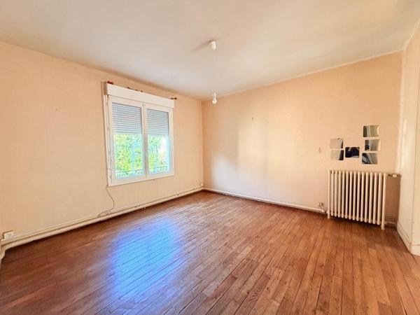 Appartement à rénover avec garage