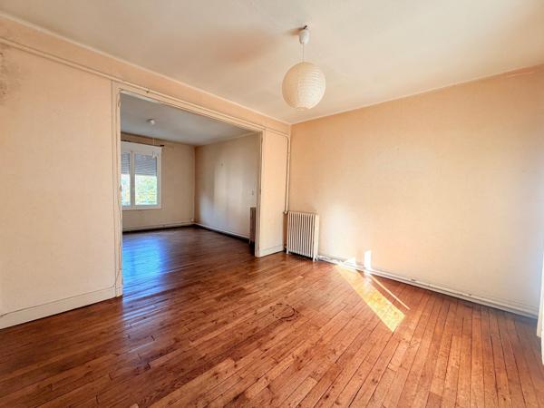 Appartement à rénover avec garage