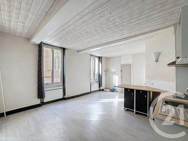Maison à vendre  7 pièces - 236,91 m 2   CONDOM  - 32