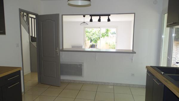 MAISON AVEC 3 CHAMBRES BUREAU ET JARDIN CARCASSONNE
