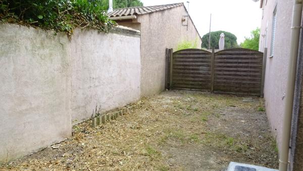 MAISON AVEC 3 CHAMBRES BUREAU ET JARDIN CARCASSONNE