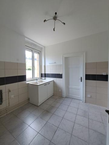 ROMBAS CENTRE VILLE - Appartement 4 pièce(s) 85.35 m2