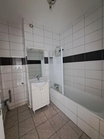 ROMBAS CENTRE VILLE - Appartement 4 pièce(s) 85.35 m2