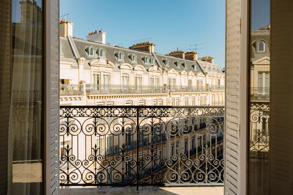 Appartement Paris 8 e - TRIANGLE D'OR / MARBEUF