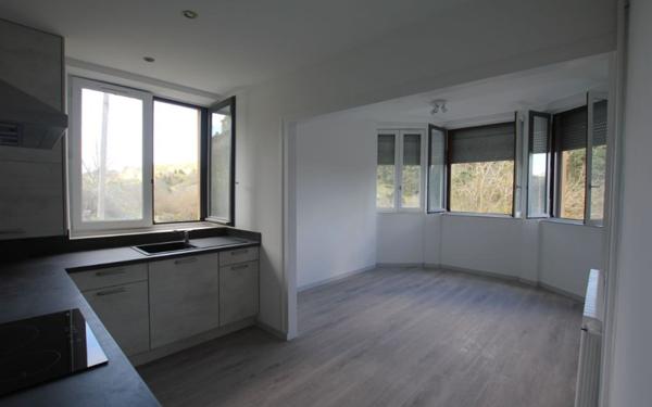 Appartement à louer    3 pièces • 74,02 m2 Saint-Flour