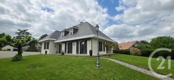 Maison à vendre  4 pièces - 161 m 2   TARBES  - 65