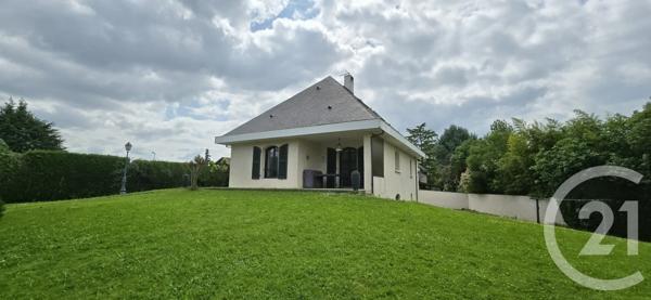 Maison à vendre  4 pièces - 161 m 2   TARBES  - 65