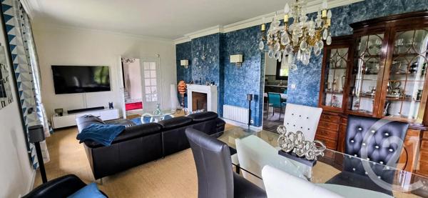Maison à vendre  4 pièces - 161 m 2   TARBES  - 65