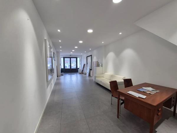 Immeuble à vendre 242m² Hazebrouck (59190)