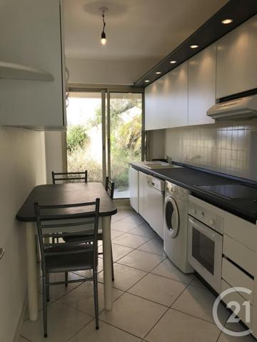 Appartement F3 à vendre  3 pièces - 80,68 m2 ST LAURENT DU VAR - 06