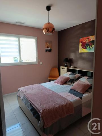 Maison à vendre  4 pièces - 97,34 m 2   ARLES SUR TECH  - 66