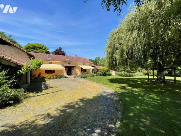 VILLECOMTAL/ARROS à 7min, au calme, belle Bigourdane et appartement T2 sur 9589m²