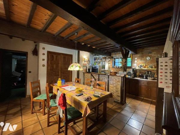VILLECOMTAL/ARROS à 7min, au calme, belle Bigourdane et appartement T2 sur 9589m²