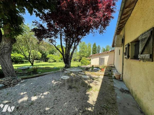 VILLECOMTAL/ARROS à 7min, au calme, belle Bigourdane et appartement T2 sur 9589m²