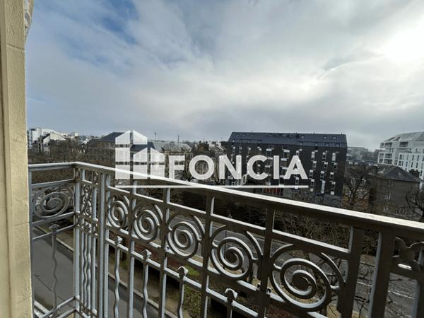 Location Appartement 3 pièces 73.13 m² - 4EME GAUCHE Rennes 35000