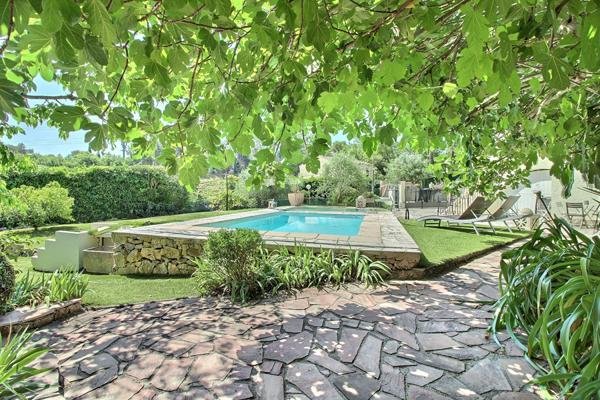Haut de villa avec piscine privative