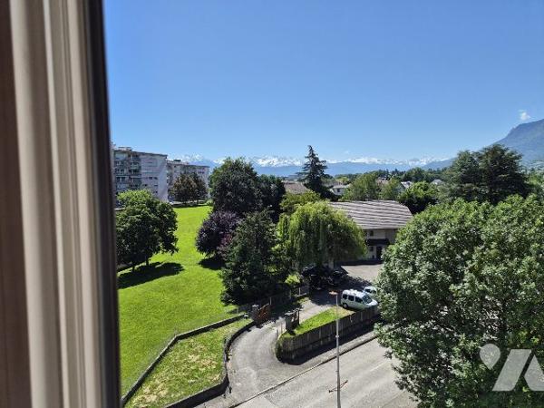 T3 + GARAGE et TERRASSE LA RAVOIRE