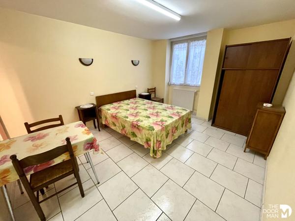 Immeuble - À vendre - 230 m² - BOURBONNE-LES-BAINS | The Door Man