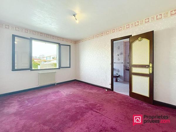 Maison à fort potentiel - PUILBOREAU limite La Rochelle Lafond 6 pièce(s)- 4 chambres, 118 m2 sur 561m2 - 4 chambres