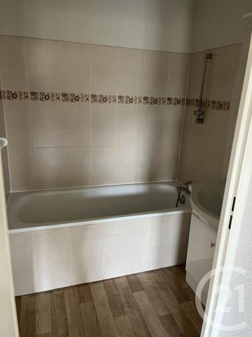 Appartement T3 à vendre  3 pièces - 59,72 m2 ST SEURIN SUR L ISLE - 33