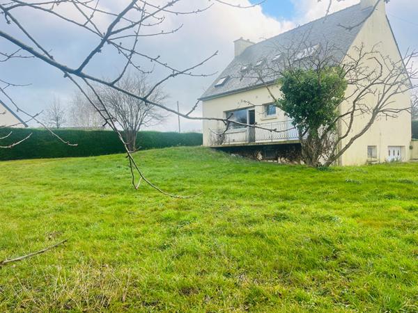 Maison à fort potentiel avec terrain constructible à l'emplacement idéal proche Binic