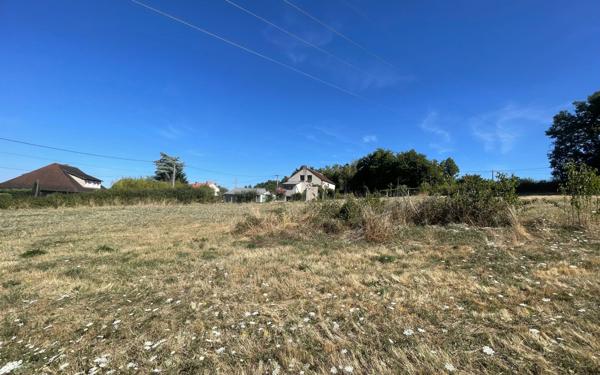 Terrain à vendre    Montluçon