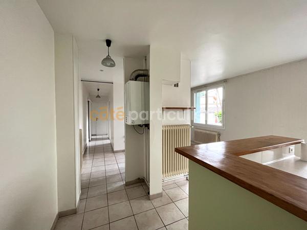 Vente
                Appartement51,42 m² - 2 Pièces -
                    MONTAUBAN (82000)