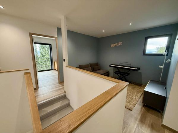 Une maison unique, au style contemporain, sur les hauteurs de Carcassonne !