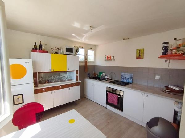 Maison vue rivière exceptionnelle .Opportunité rare sur le secteur