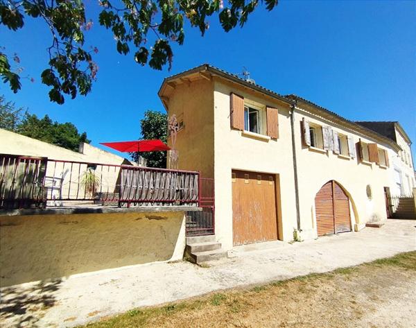 Maison vue rivière exceptionnelle .Opportunité rare sur le secteur