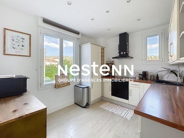 GOLFE JUAN - 2 P - 60m2- Vue mer - TERASSE 14m² - RENOVE - SUD