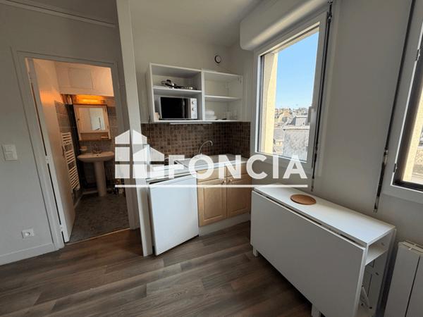 Location Studio meublé 18.98 m² - 143 RUE DU GROS HORLOGE / 76 RUE DE LA VICOMTE Rouen 76000