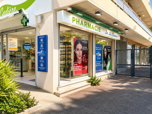Local commercial à vendre à Marignane  de 128 m² avec 5 places de stationnement