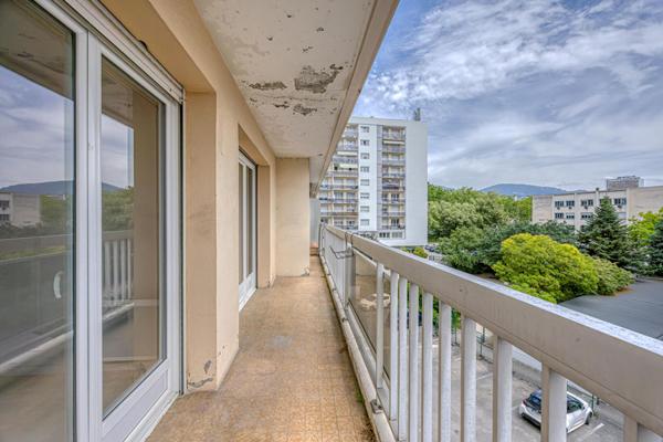 Appartement 4 pièces à vendre au centre-ville de Chambéry - 83 m²