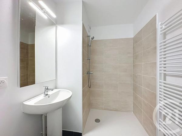 Appartement T4 à vendre  4 pièces - 89,20 m 2   VIENNE  - 38