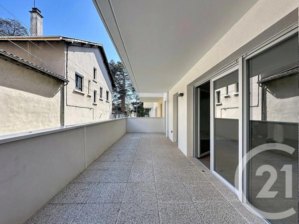 Appartement T4 à vendre  4 pièces - 89,20 m 2   VIENNE  - 38