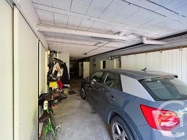 Maison à vendre  7 pièces - 180 m 2   RIOM  - 63